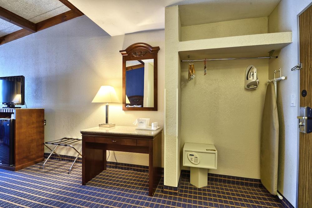 Howard Johnson By Wyndham Bangor Exterior foto